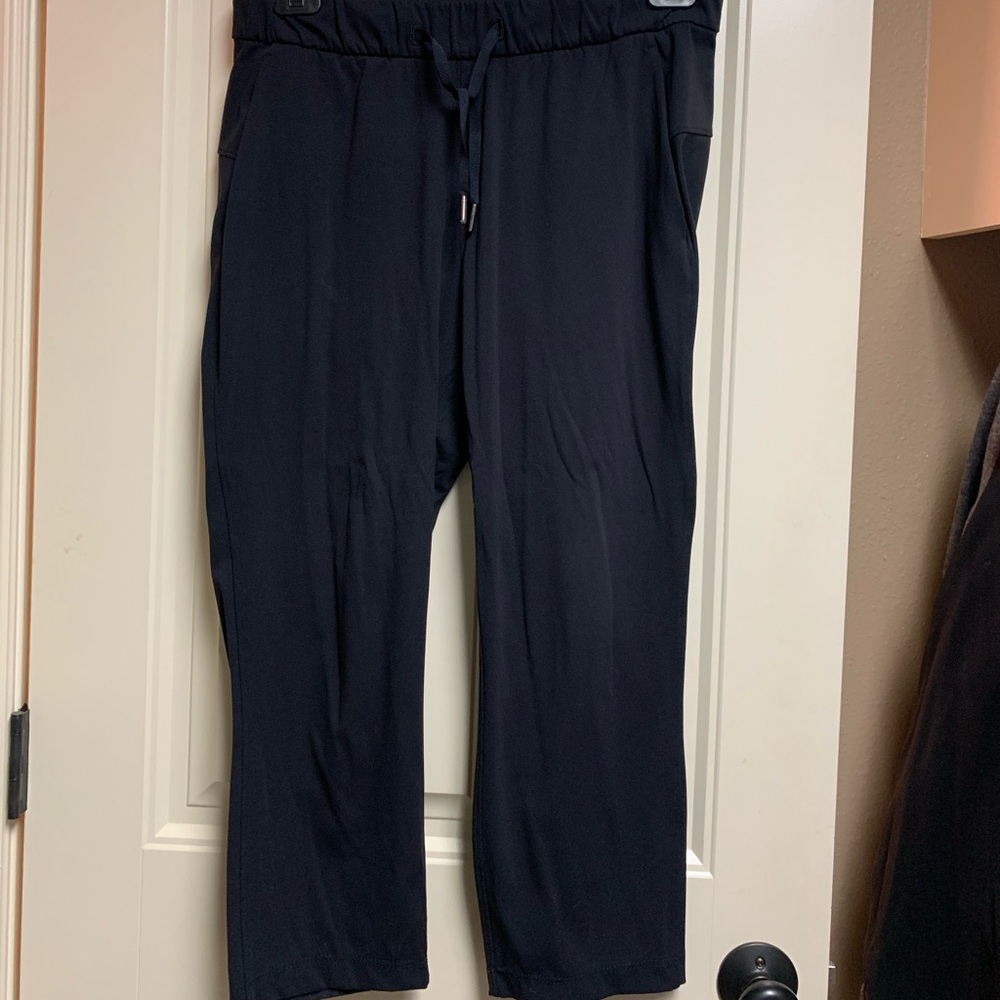 Lululemon On the Fly cropped Pants